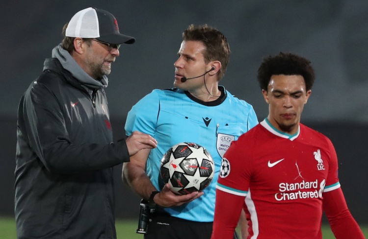 门兴总监：非常期待高井幸大的表现，他的合同中有亮点