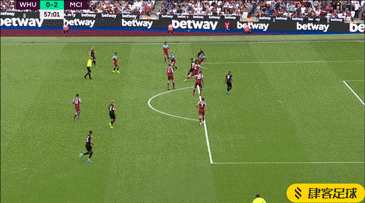 方硕左路突破分球 斯佩尔曼单臂爆扣