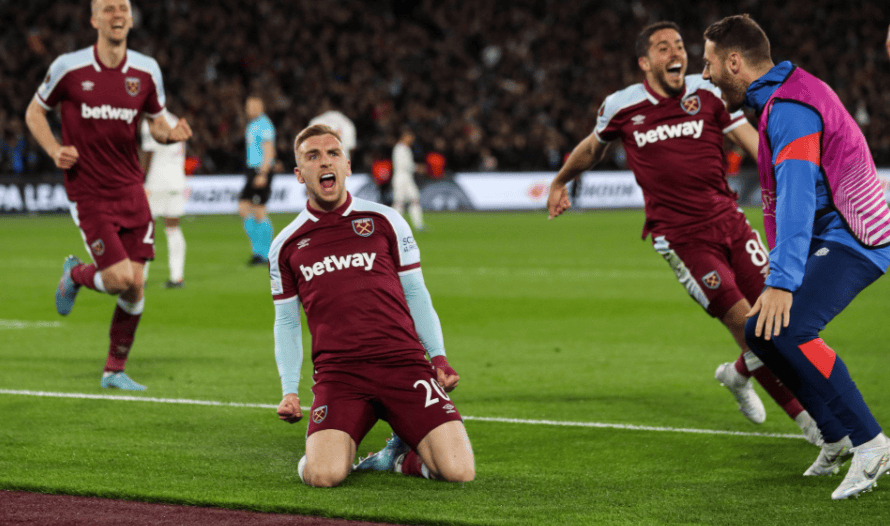 [国内足球]申花取胜德比战晋级足协杯八强