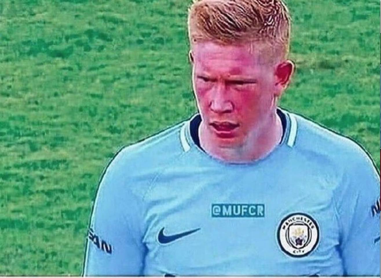 [中超]维塔尔任意球直接攻门 完美弧线直挂死角