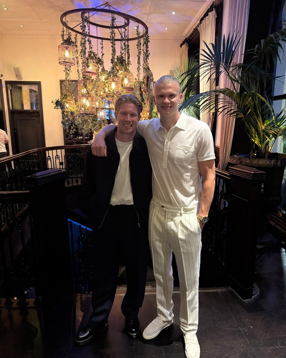 亚冠二级联赛：C罗首秀助攻利雅得胜利5球